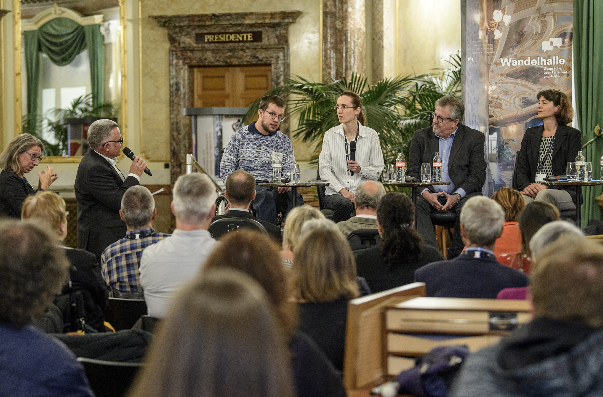 Wandelhalle Gespräche: Barrierefreies Bundeshaus